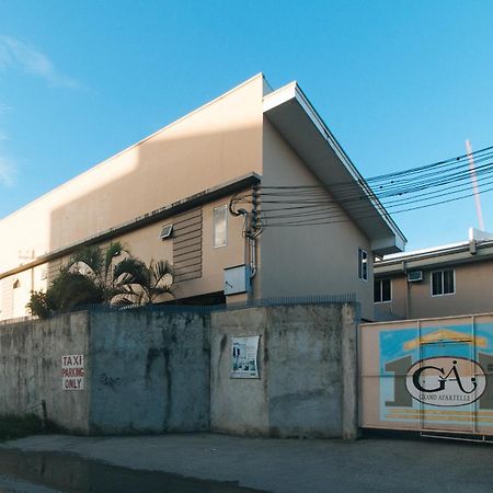 Reddoorz At Grand Apartelle Hernan Cortes Cebu Екстериор снимка