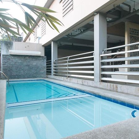 Reddoorz At Grand Apartelle Hernan Cortes Cebu Екстериор снимка
