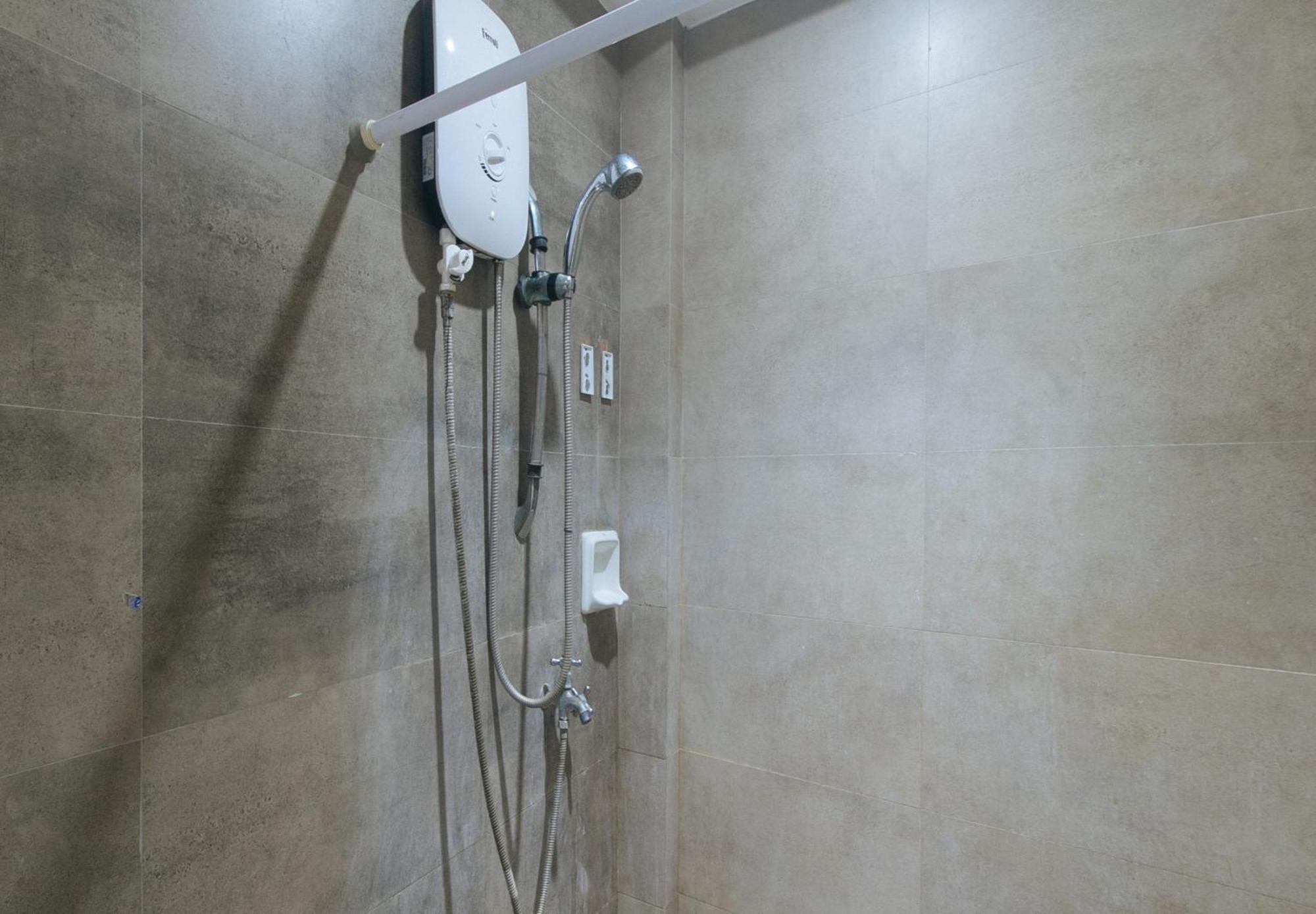 Reddoorz At Grand Apartelle Hernan Cortes Cebu Екстериор снимка