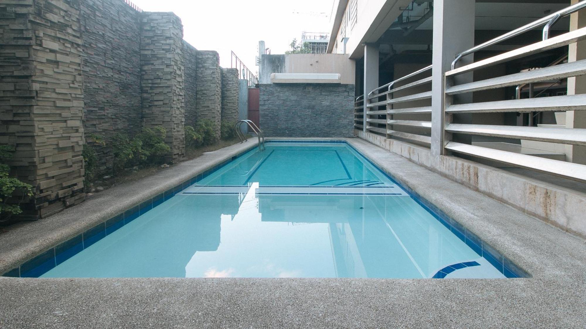 Reddoorz At Grand Apartelle Hernan Cortes Cebu Екстериор снимка
