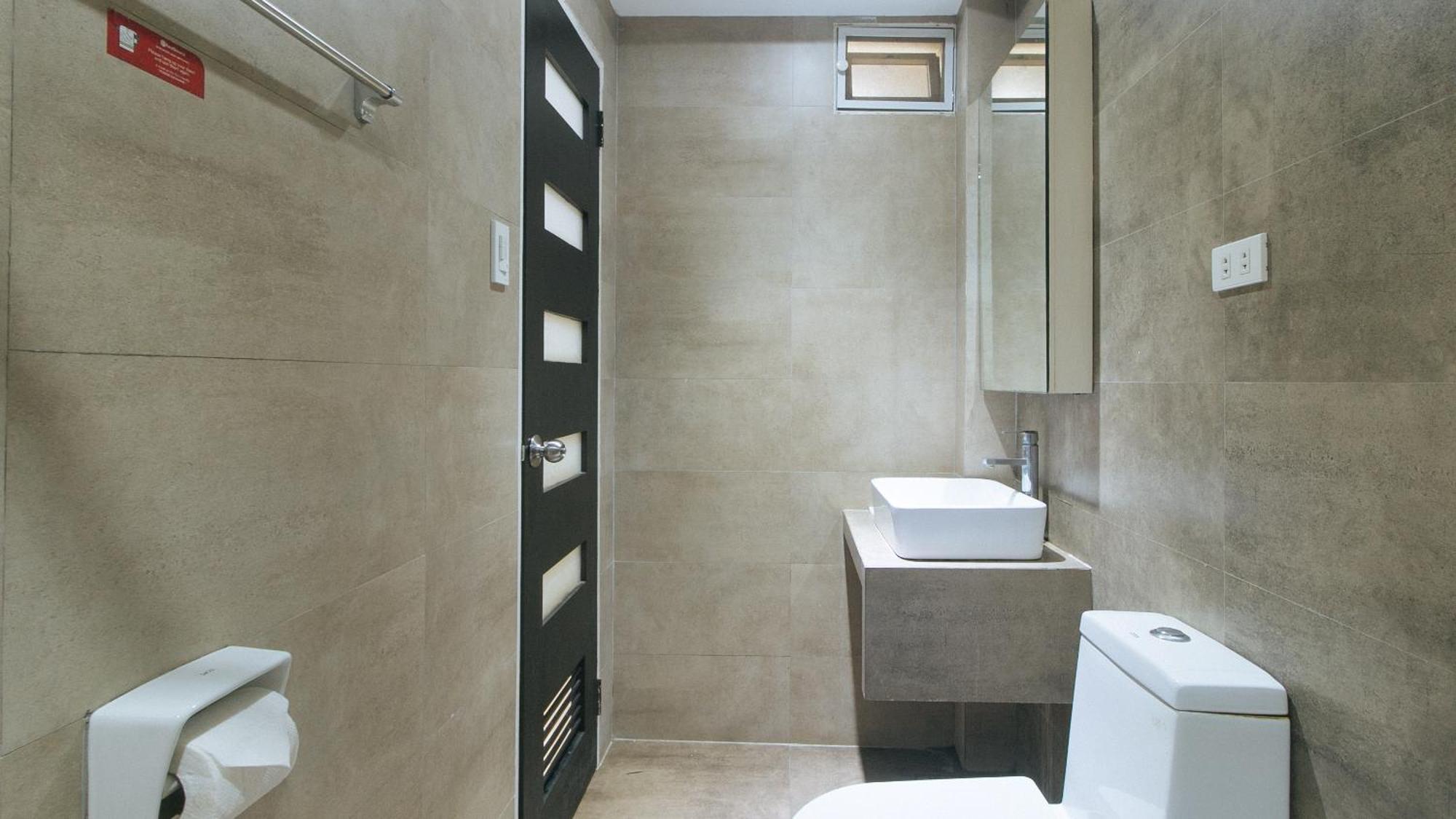 Reddoorz At Grand Apartelle Hernan Cortes Cebu Екстериор снимка